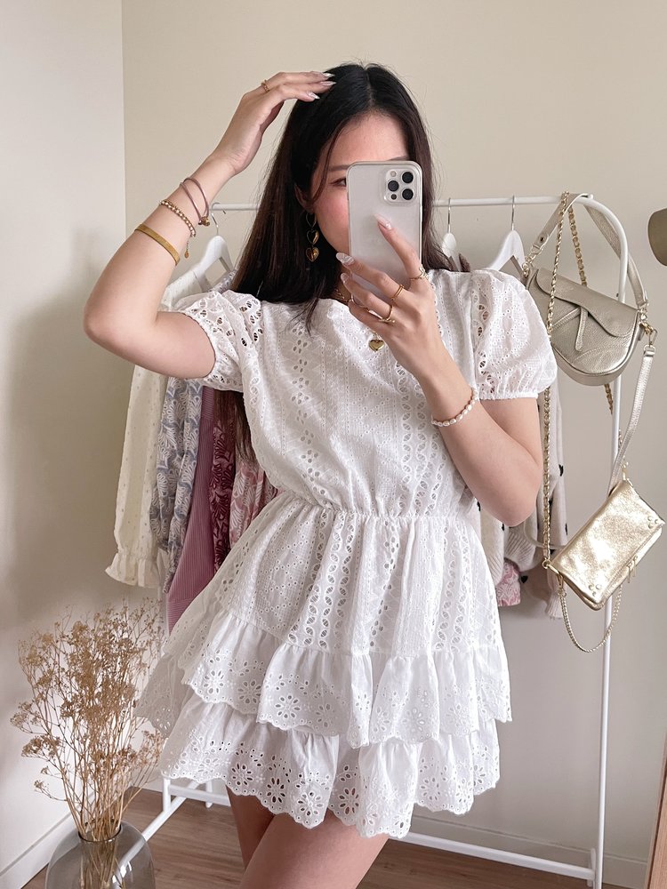 Adora Embroidered Dress / White