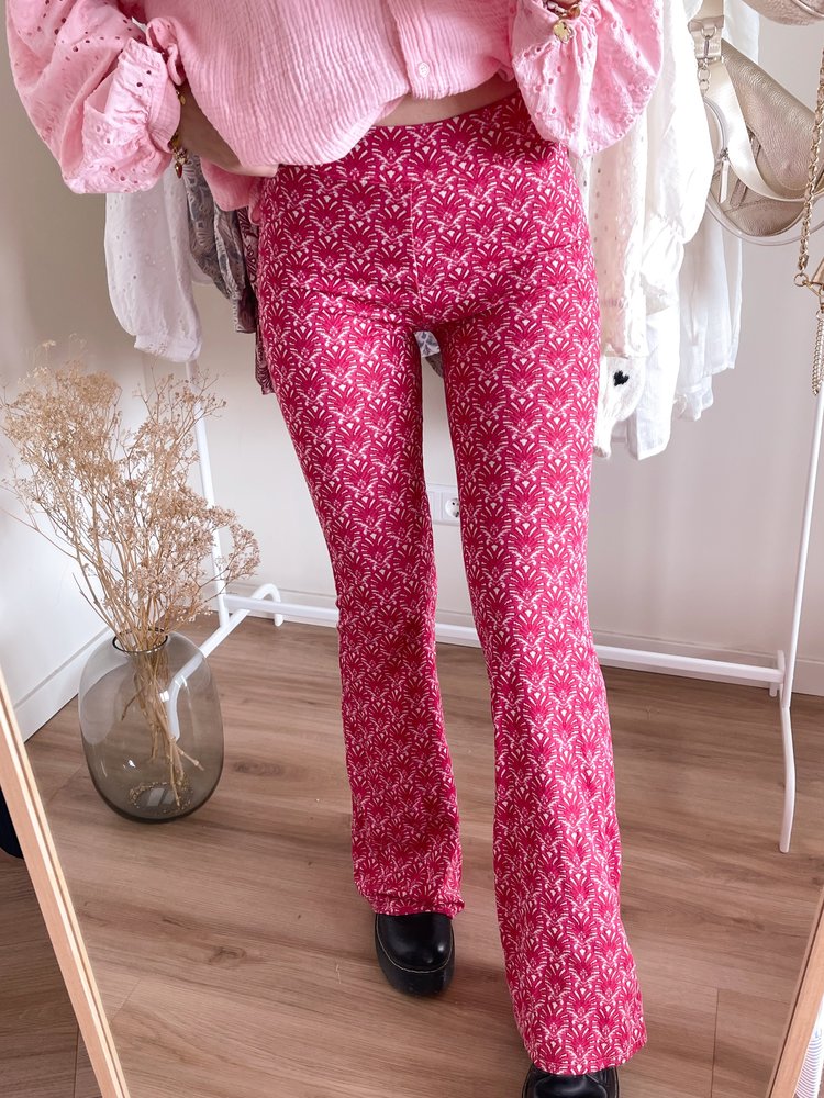 Aika Boho Flared Leggings / Red Pink