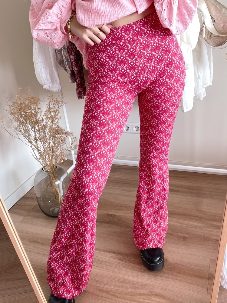 Aika Boho Flared Leggings / Red Pink