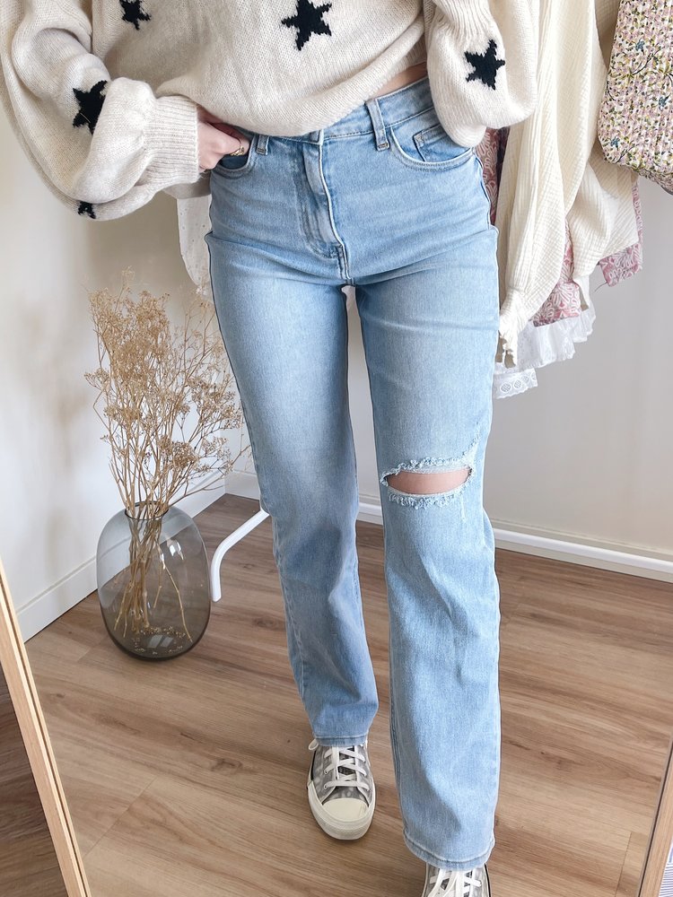 Kyra Straight Leg Ripped Jeans / Blue