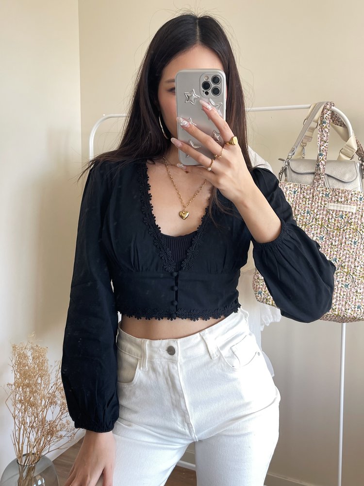 Dilan Flower Crop Top / Black