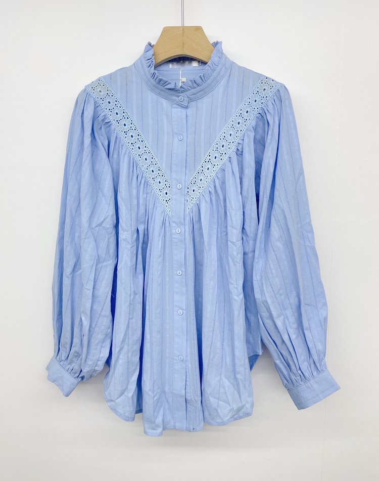 Summer Embroidered Blouse / Blue