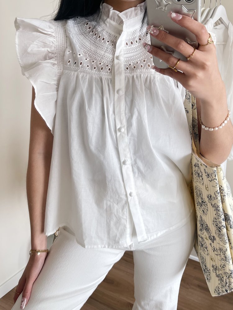 Dayuna Ruffle Top /  White