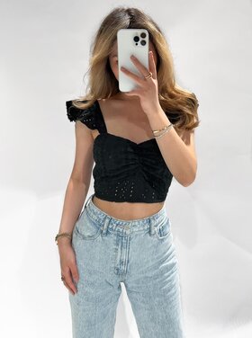 Risa Embroidered Top / Black