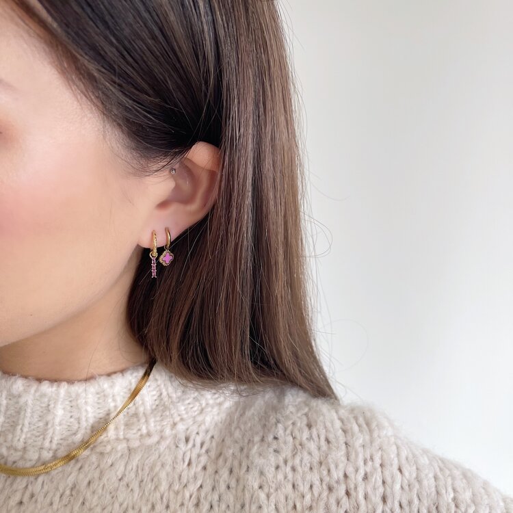 Gold Vintage Clover Earrings / White