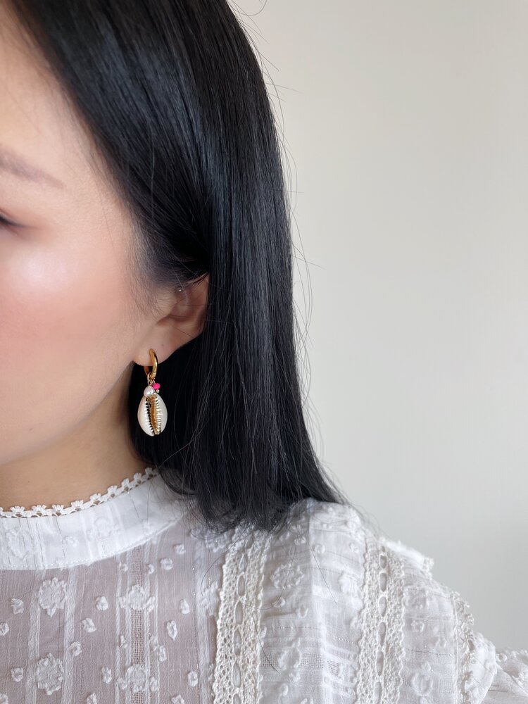 Gold Seashell Beads Earrings
