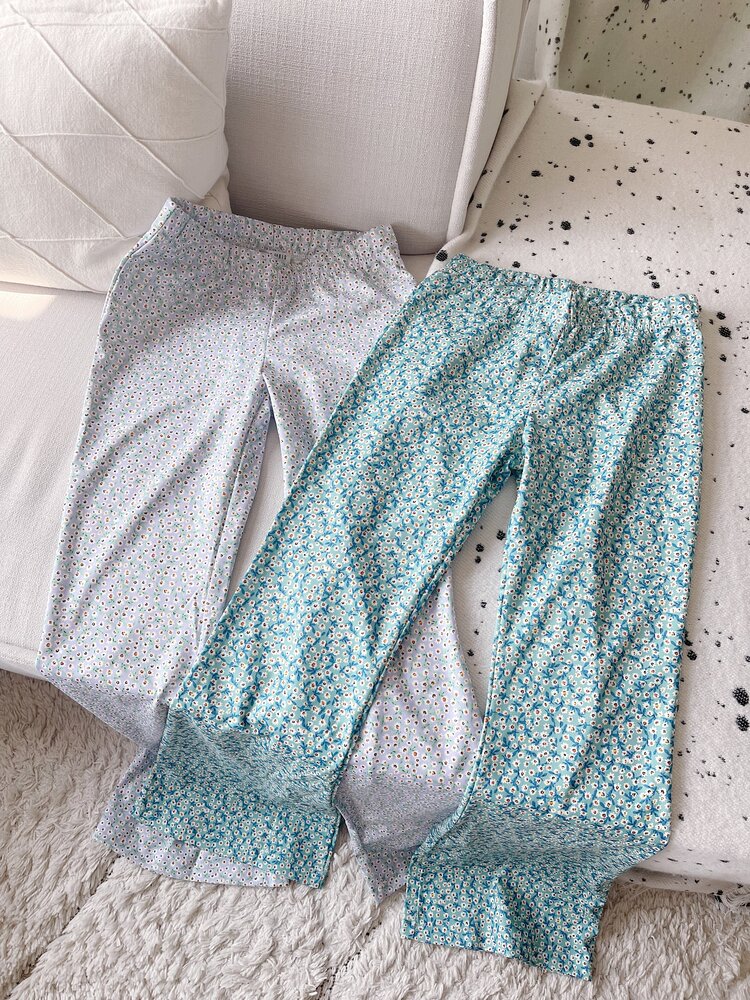 Clara Flower Flared Leggings / Mint Green