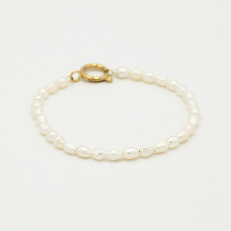 Gold Pearl Lock Ring Bracelet