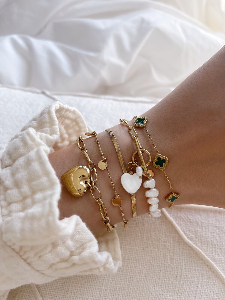 Gold Seashell Beads Heart Bracelet