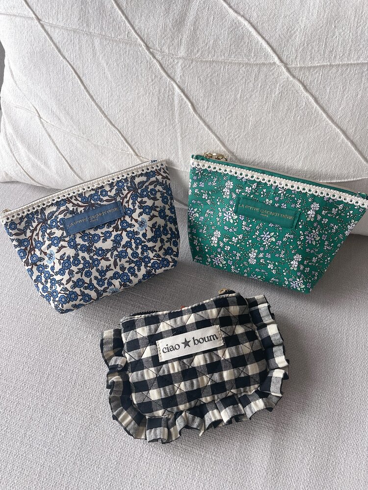 Becca Flower Pouch / Green