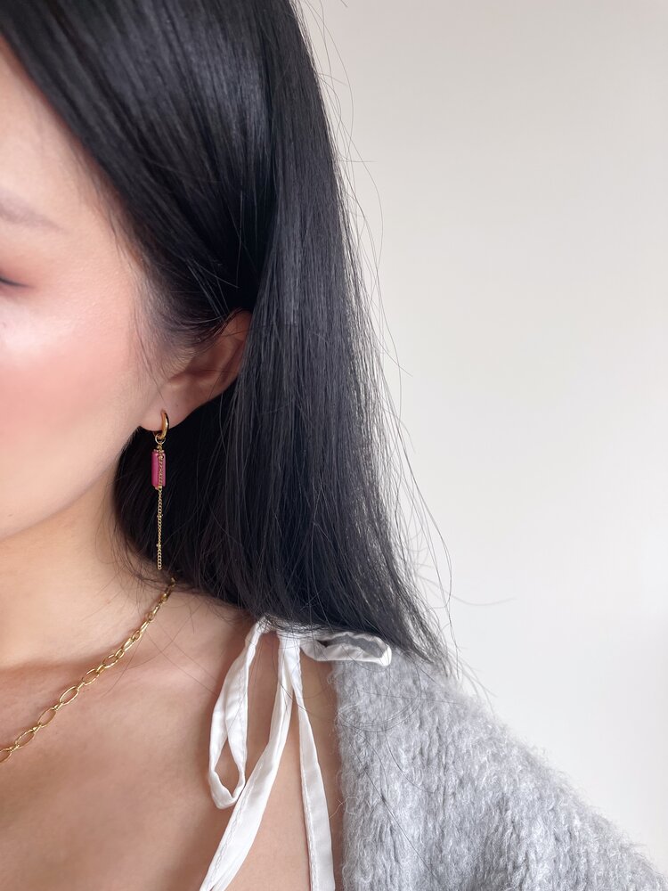 Gold Tube Stone Dangle Earrings / Fuchsia
