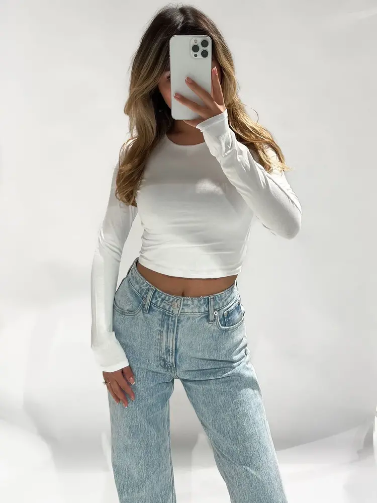 Shae Basic Long Sleeve Top / White