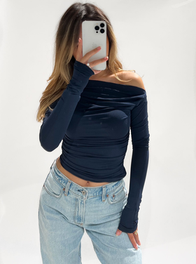 Maine Off Shoulder Top / Navy Blue