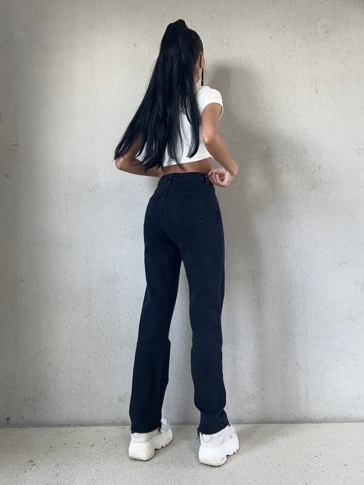 Emmi Straight Leg Jeans / Black