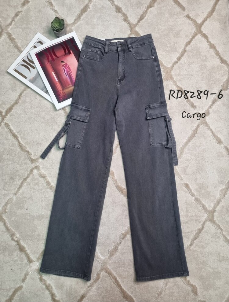 Harua Cargo Pants / Dark Grey