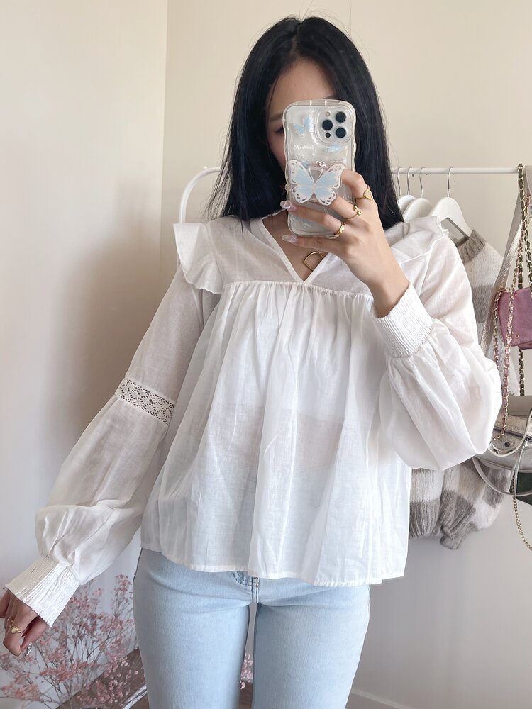 Lenae Ruffle Blouse / White