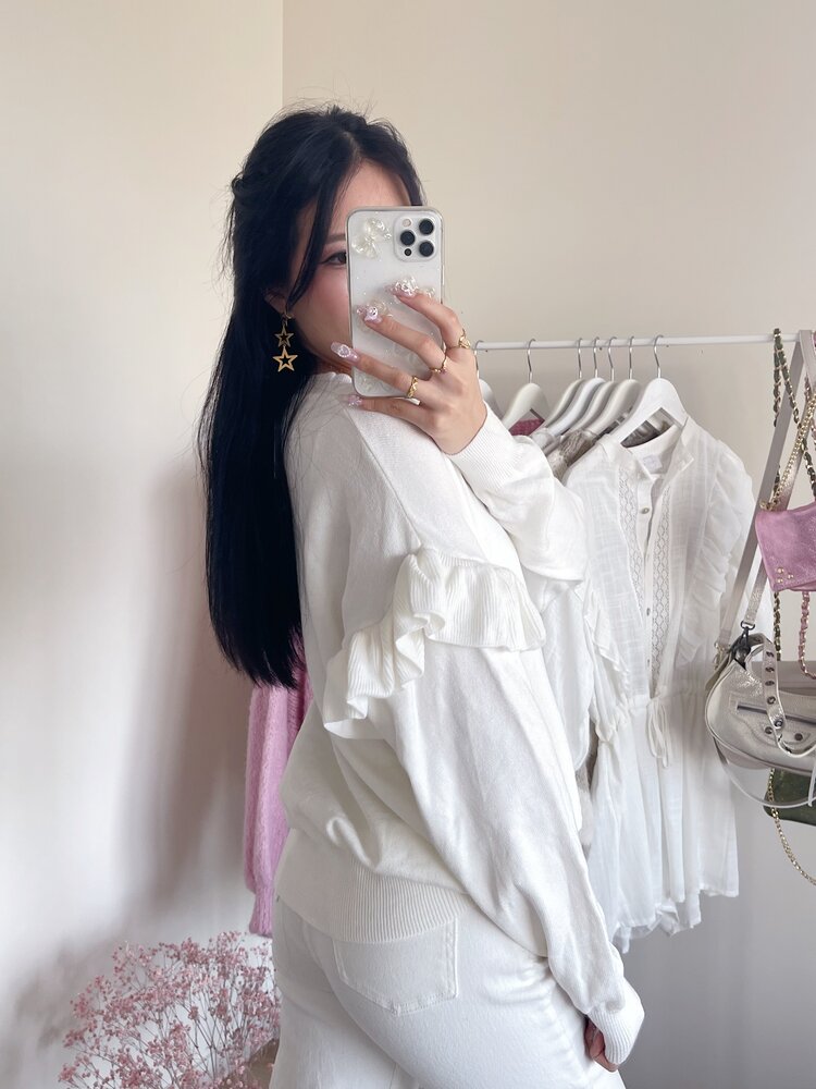 Elsie Ruffle Oversized Sweater / White