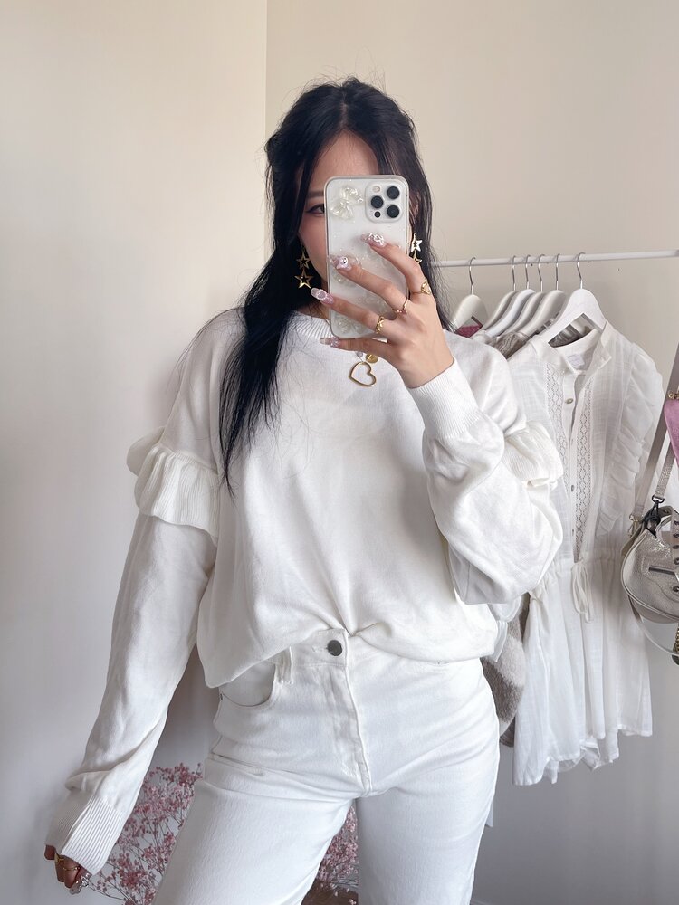Elsie Ruffle Oversized Sweater / White