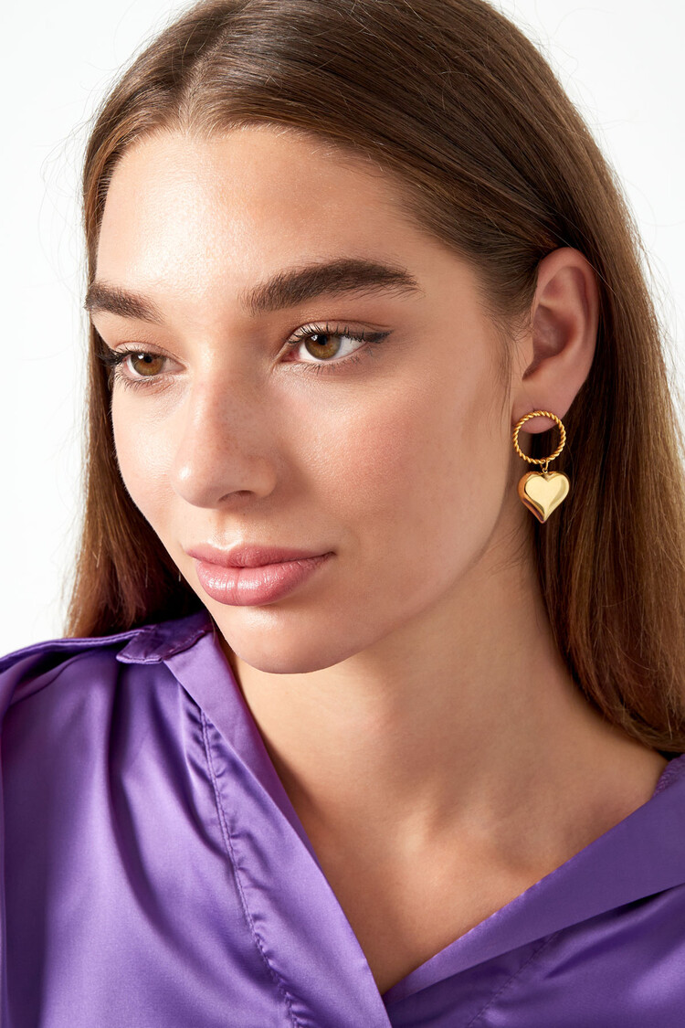 Gold Circle Heart Earrings