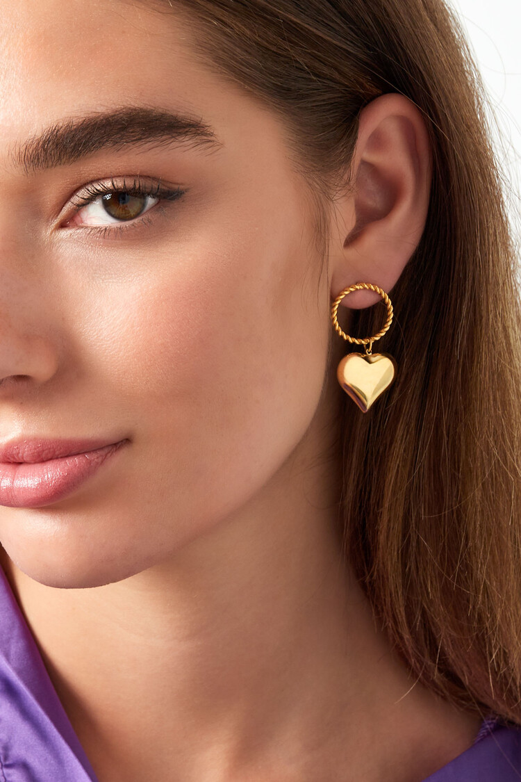 Gold Circle Heart Earrings