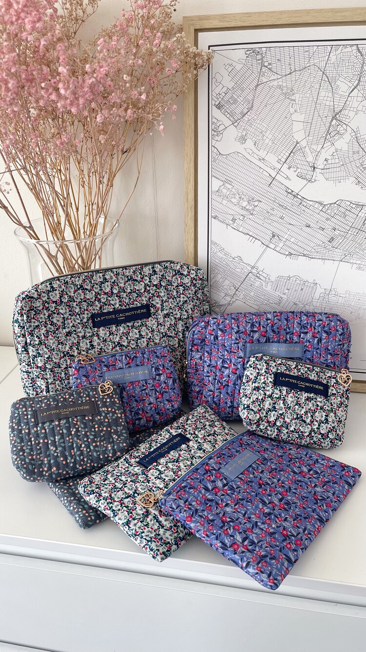 Lizzie Flower Pouch / Lilac