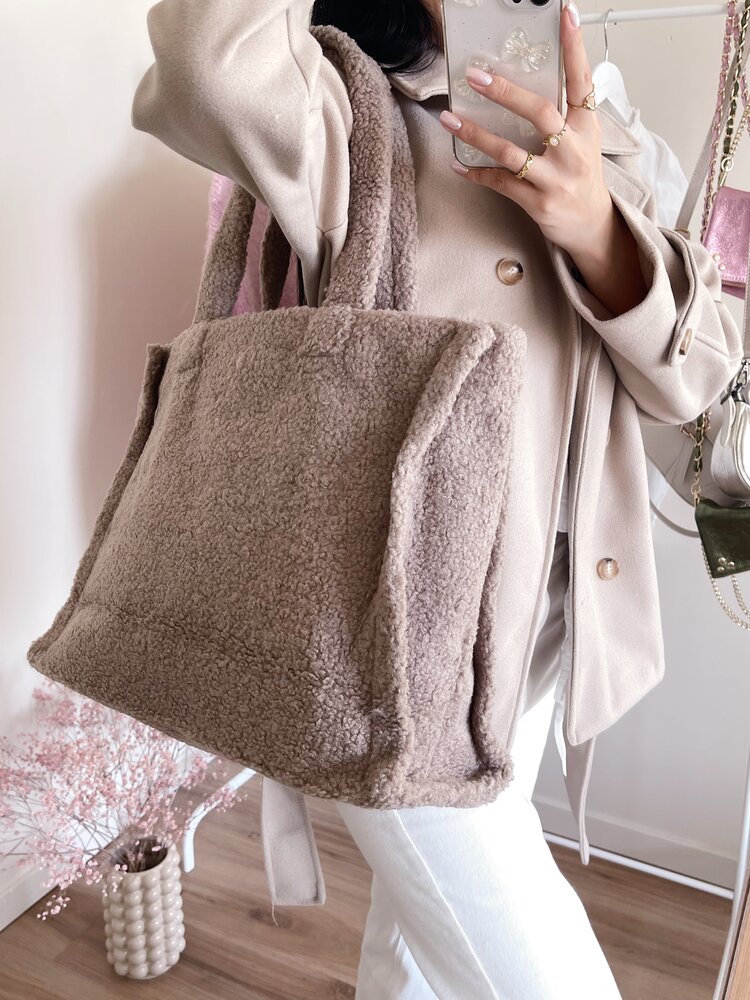Yuni Teddy Bag / Dark Beige