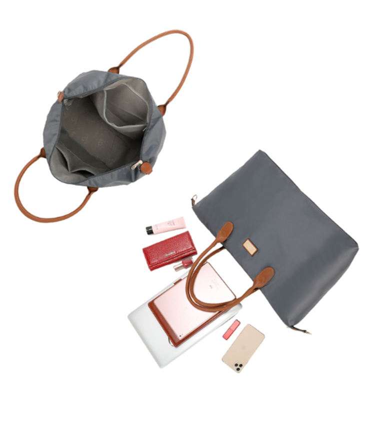 Plia Shoulder Bag / Grey