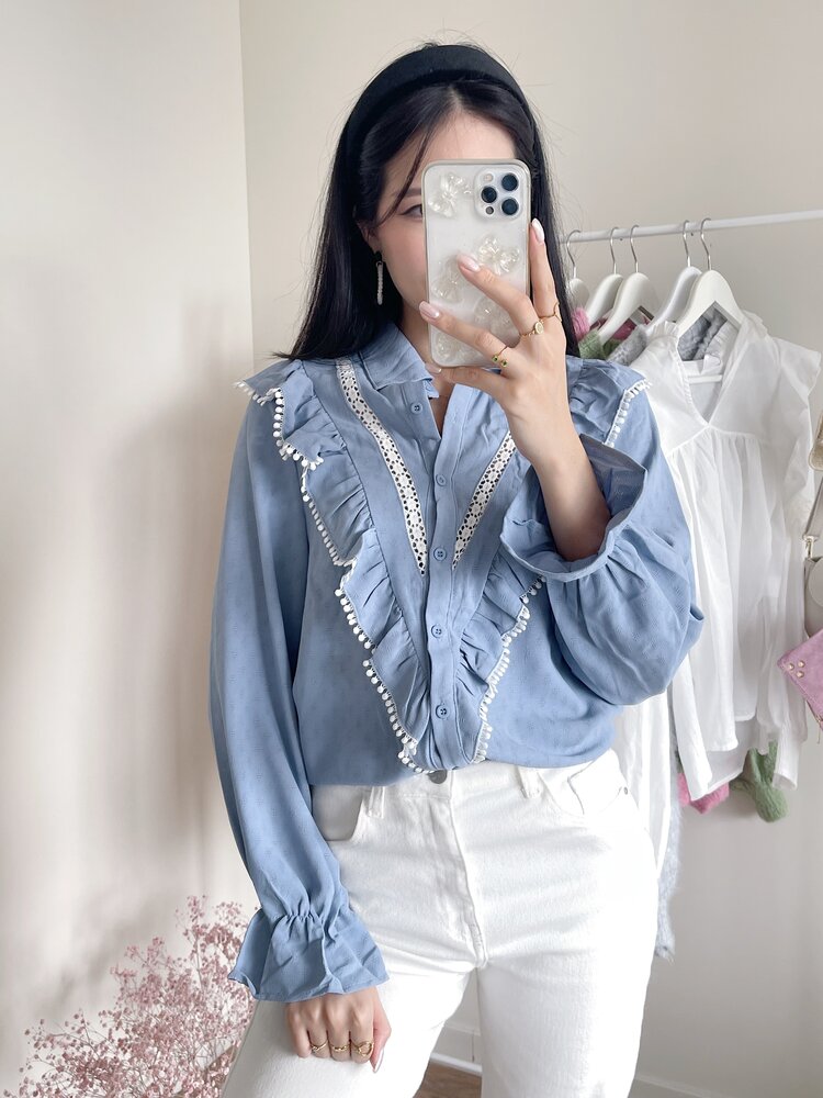 Zarah Embroidered Blouse / Blue