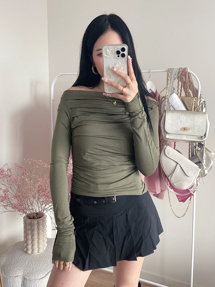 Maine Off Shoulder Top / Dark Olive