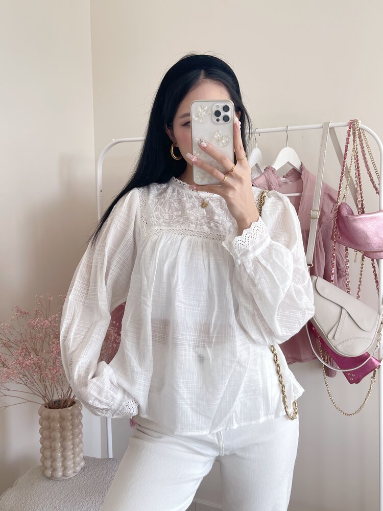 Vanessa Embroidered Blouse / White