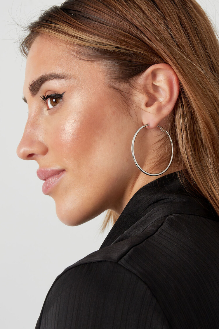 Gold Simple Hoop Earrings / Medium