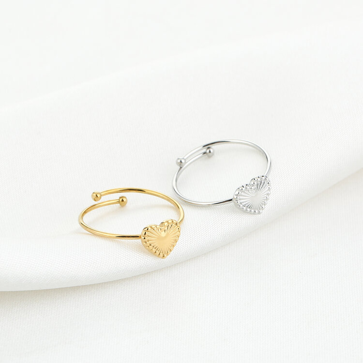 Gold Textured Heart Ring