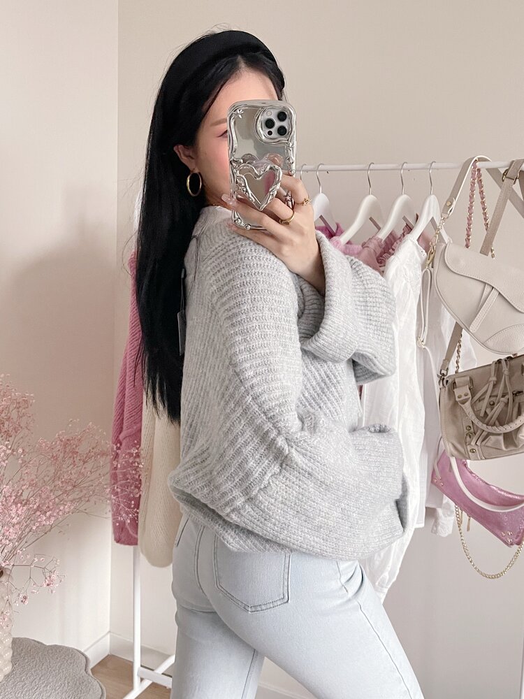 Raima Button Knit Cardigan / Grey