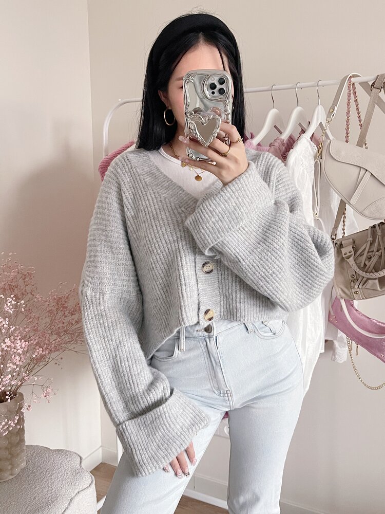 Raima Button Knit Cardigan / Grey