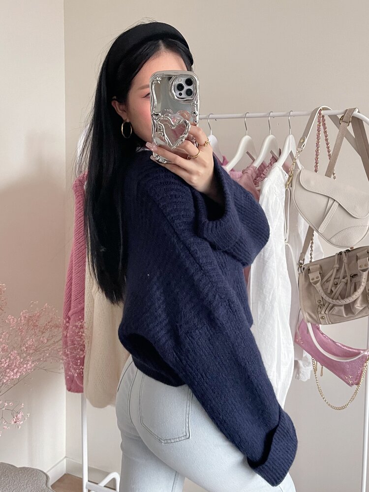 Raima Button Knit Cardigan / Navy Blue