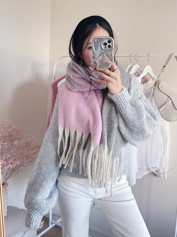Colourful Knitted Scarf / Light Pink