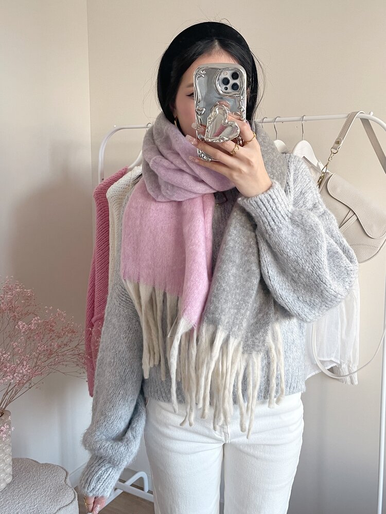 Colourful Knitted Scarf / Light Pink