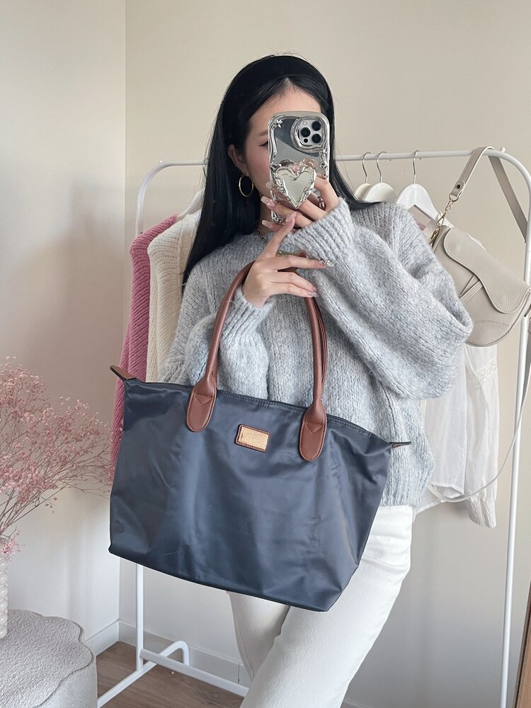 Ginni Shoulder Bag / Grey