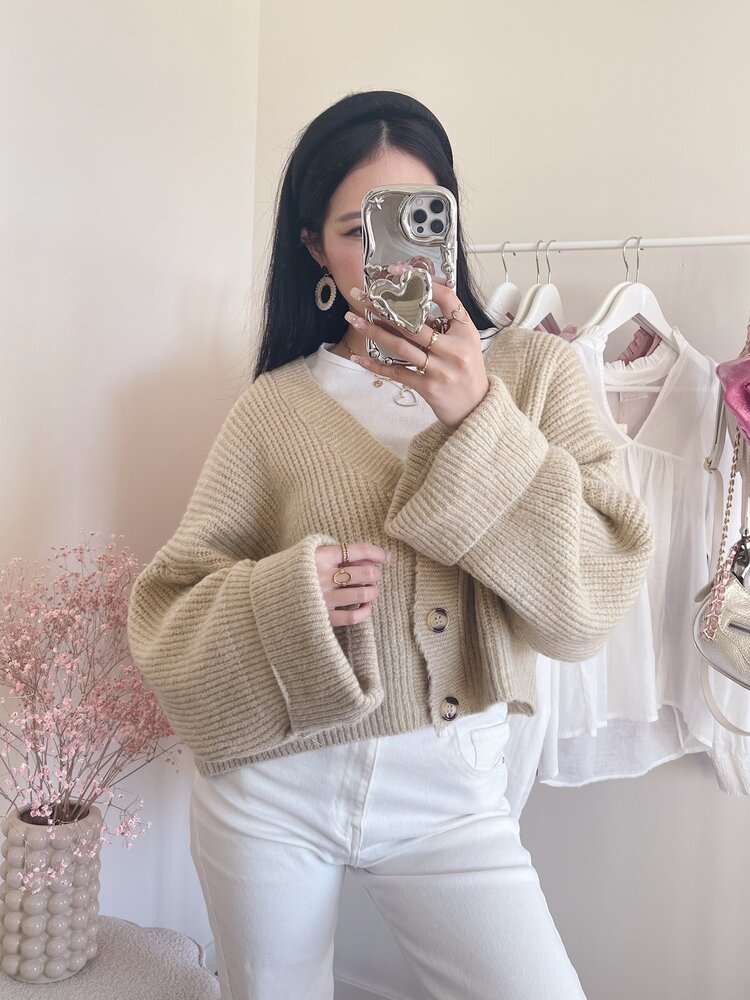 Raima Button Knit Cardigan / Beige