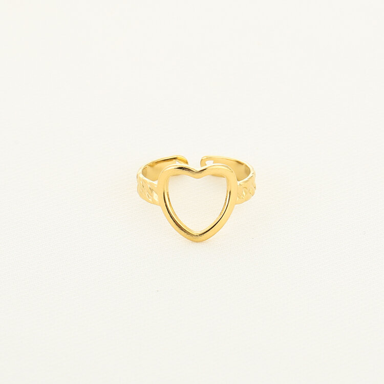 Gold Open Heart Pattern Ring