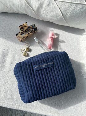 Alani Plain Toiletry Bag / Navy (Medium)