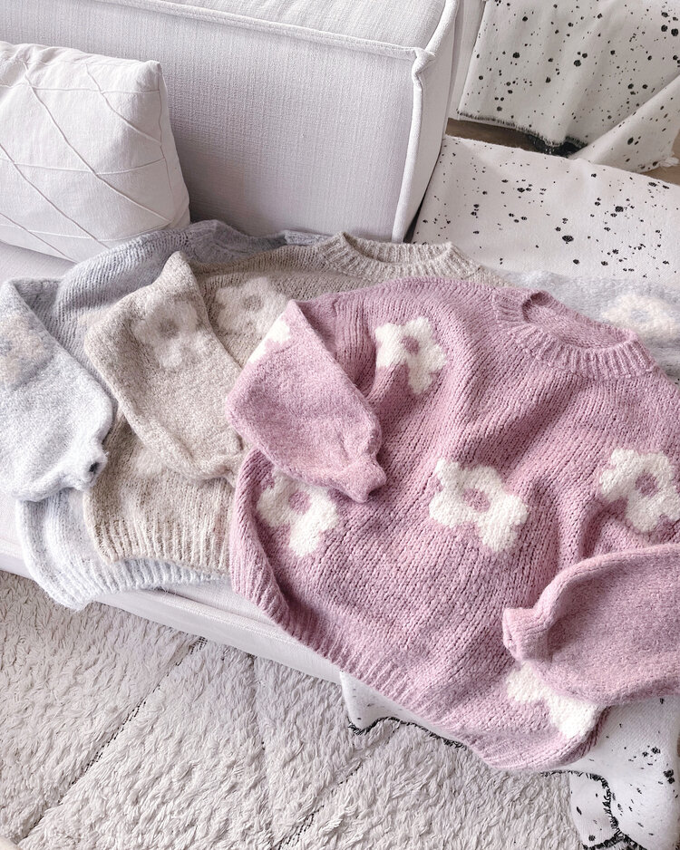 Daisy Flower Knit Sweater / Dusty Pink