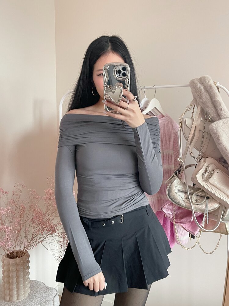 Faria Off Shoulder Top / Dark Grey