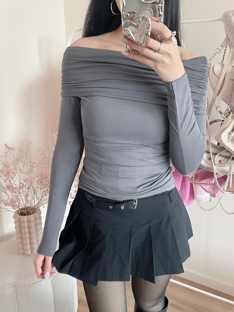 Faria Off Shoulder Top / Dark Grey