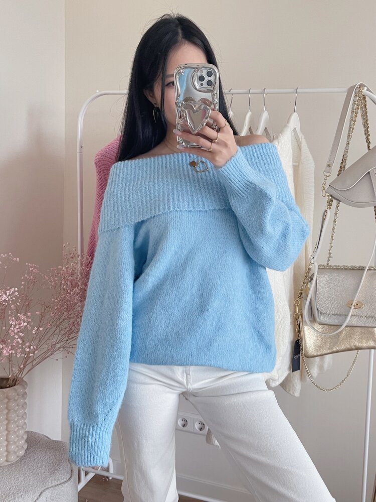 Lumi Off Shoulder Sweater / Blue