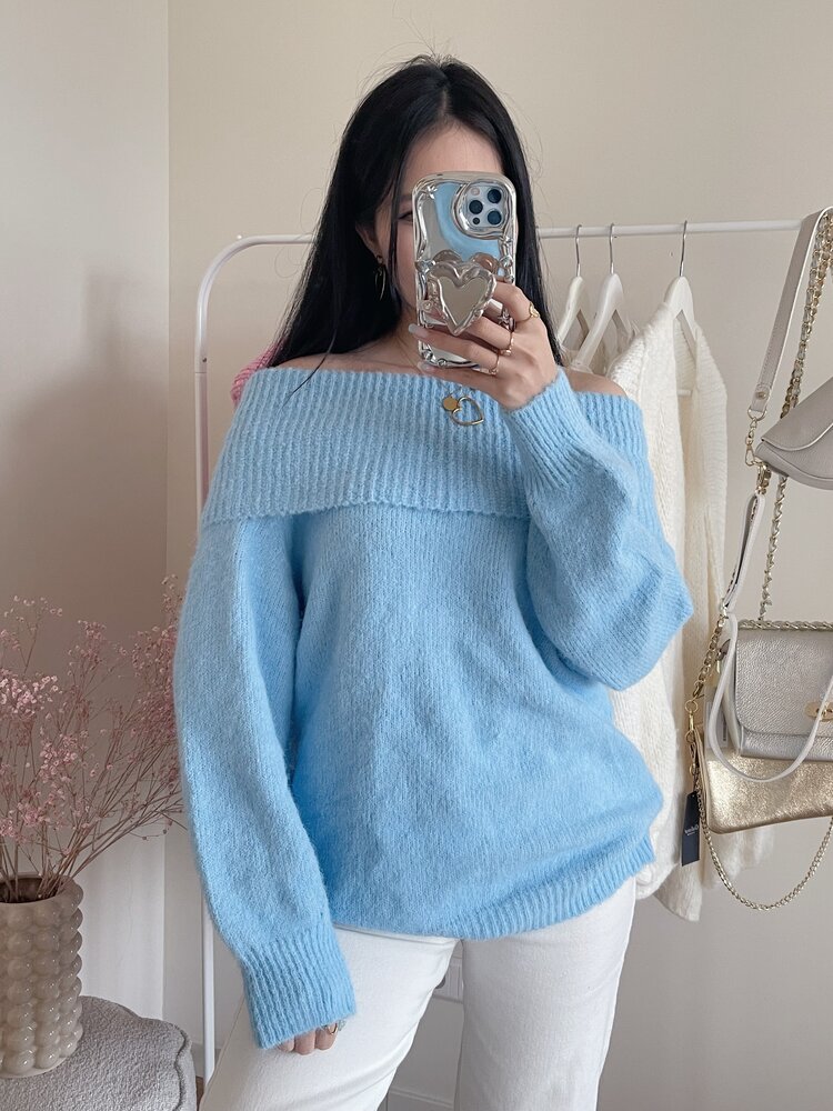 Lumi Off Shoulder Sweater / Blue