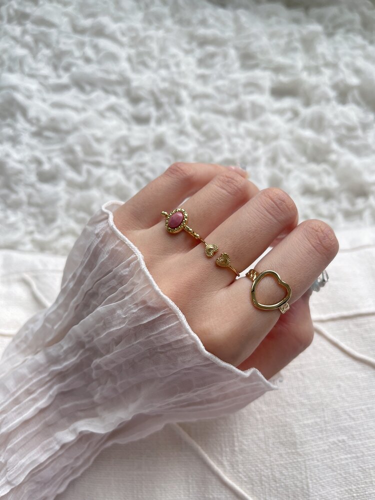Gold Open Heart Pattern Ring