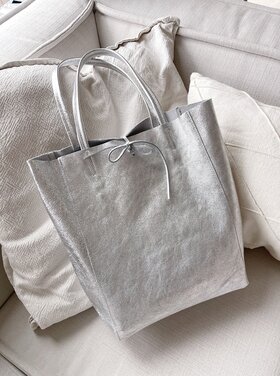 Franka Shopper Shoulder Bag / Metallic Silver