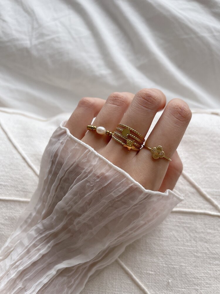 Gold Textured Clover Ring
