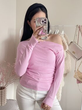 Reverie Off Shoulder Top / Pink